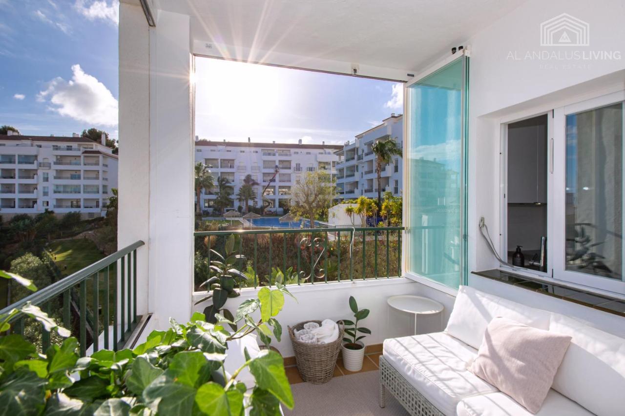 Scandinavian Style Apartment With Amazing Sea Views And South West Facing Sunny Terrace In Miraflores Walking Distance To The Beach! 말라가 외부 사진