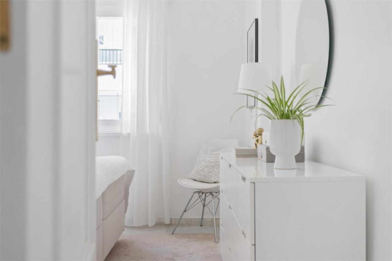 Scandinavian Style Apartment With Amazing Sea Views And South West Facing Sunny Terrace In Miraflores Walking Distance To The Beach! 말라가 외부 사진