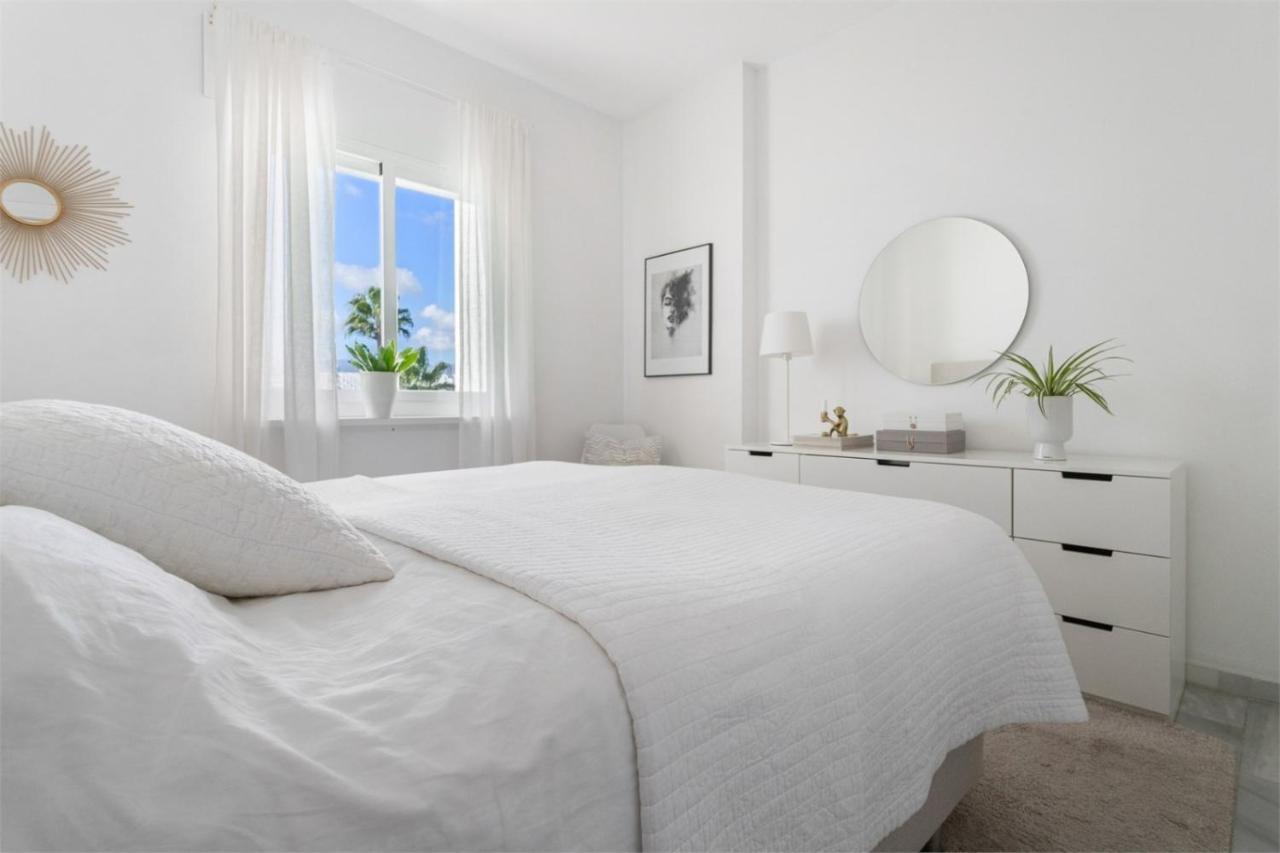 Scandinavian Style Apartment With Amazing Sea Views And South West Facing Sunny Terrace In Miraflores Walking Distance To The Beach! 말라가 외부 사진
