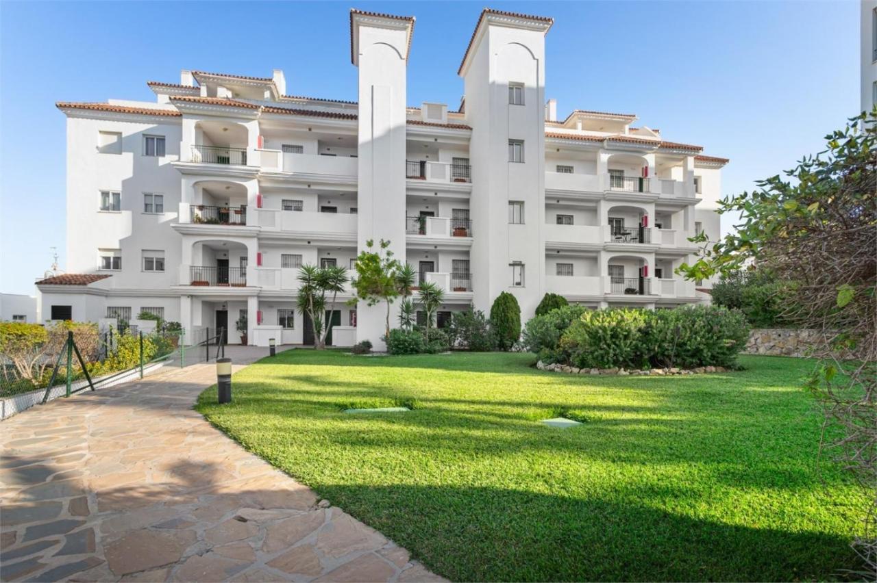 Scandinavian Style Apartment With Amazing Sea Views And South West Facing Sunny Terrace In Miraflores Walking Distance To The Beach! 말라가 외부 사진